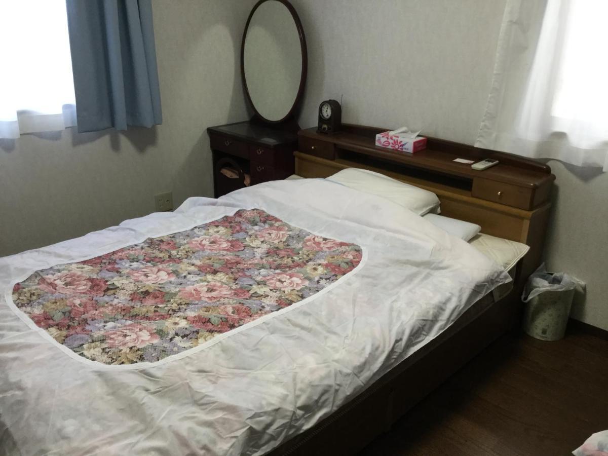 Guesthouse Cosmo Tokushima Exterior photo